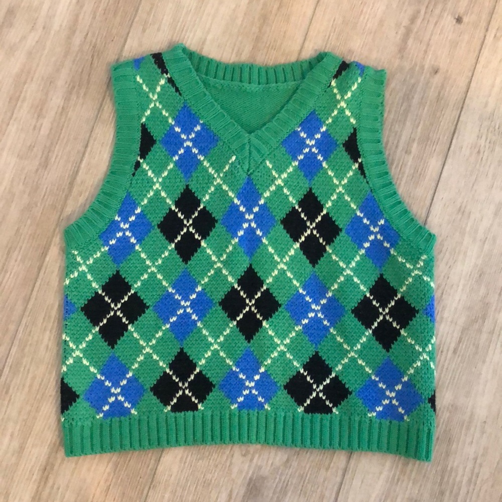 Shein  knit cropped sweater vest